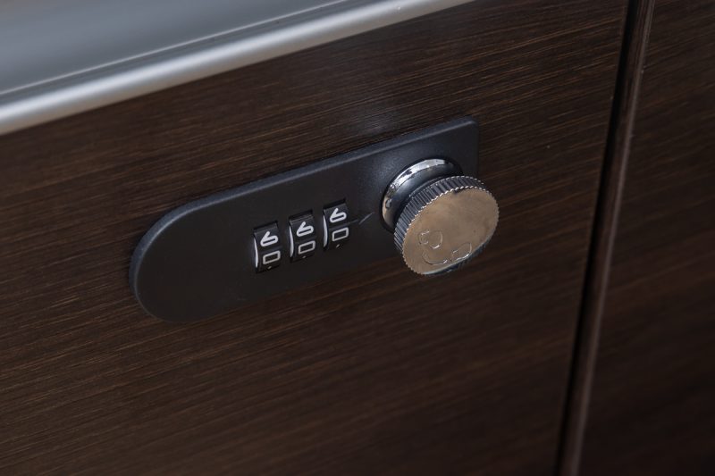 mza04-1816-executive desk