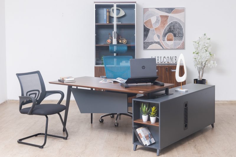 oz-2911-18 - executive desk (copy)