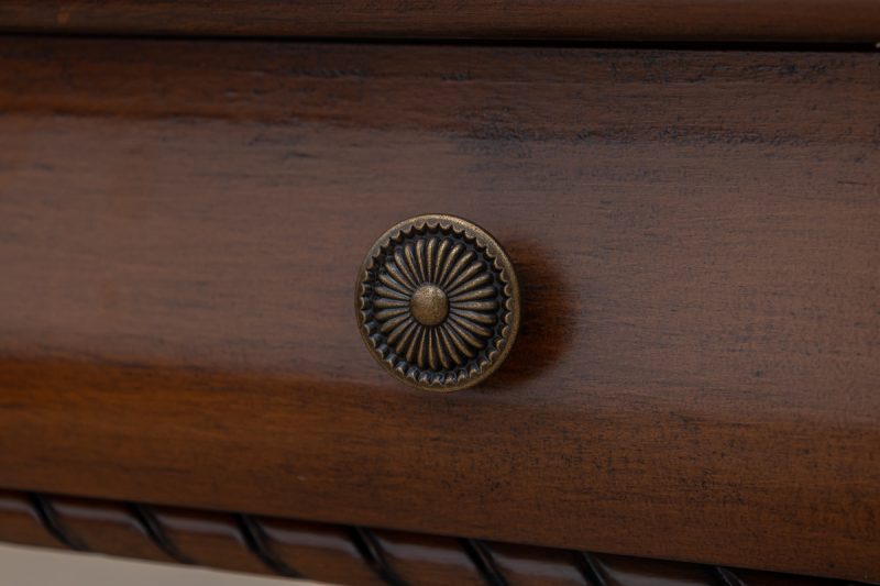 medallion end table