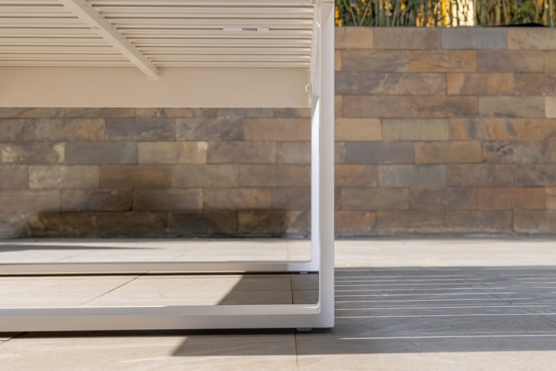 dune outdoor corner sofa + coffee table