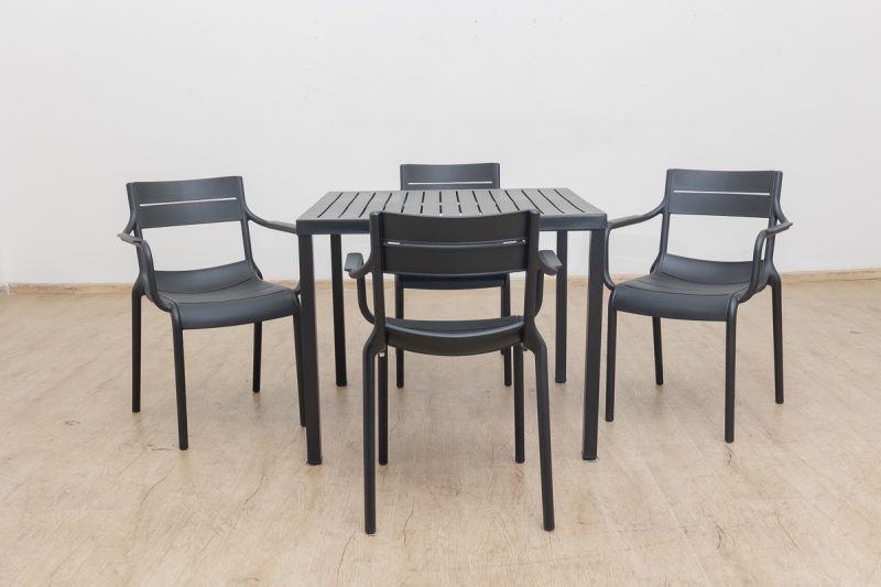 langston outdoor dining table + 4 ace chairs