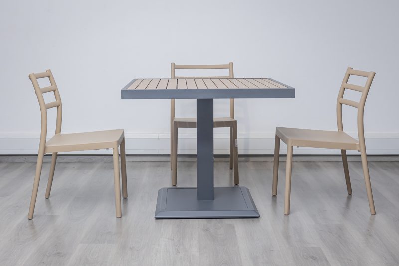 accra outdoor dining table + 4 trent chairs
