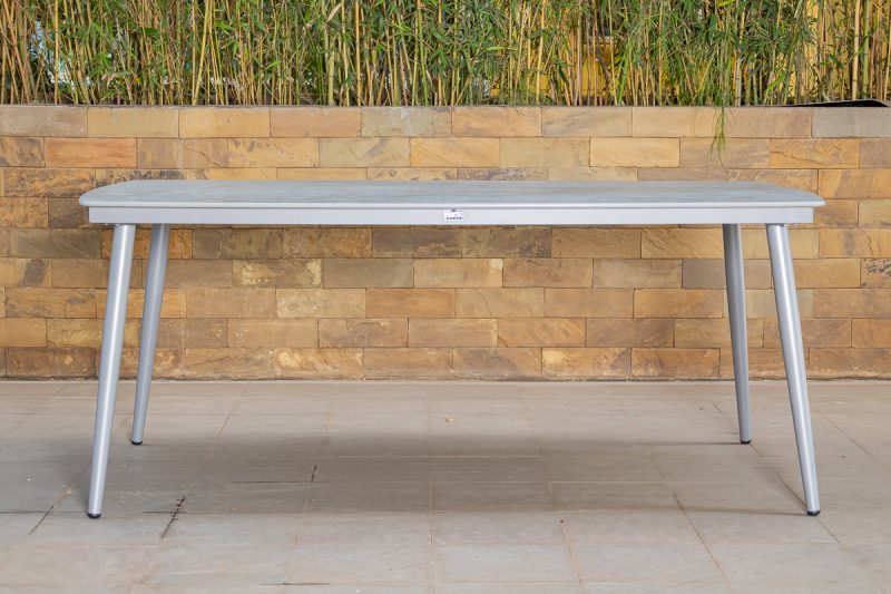 nod outdoor dining table + 6 chairs (copy)
