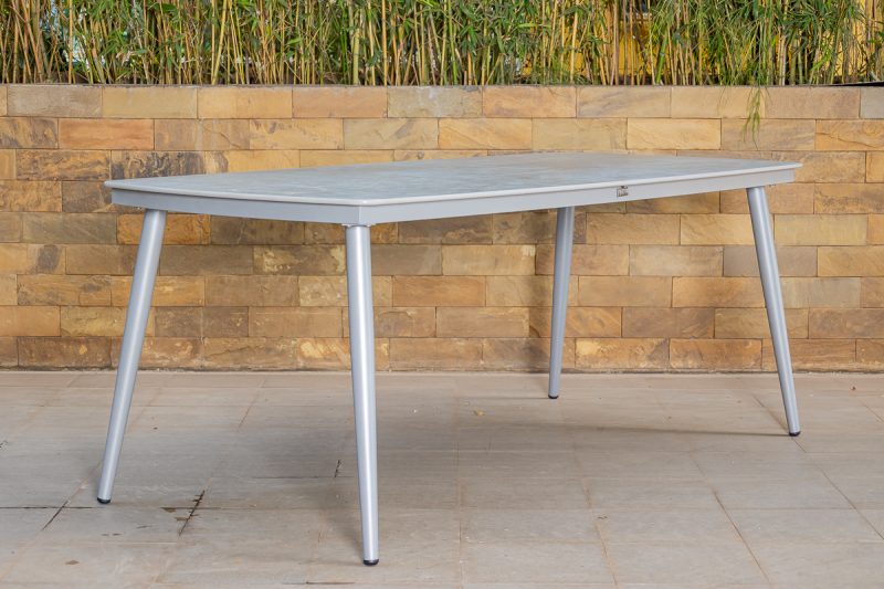 nod outdoor dining table + 6 chairs (copy)