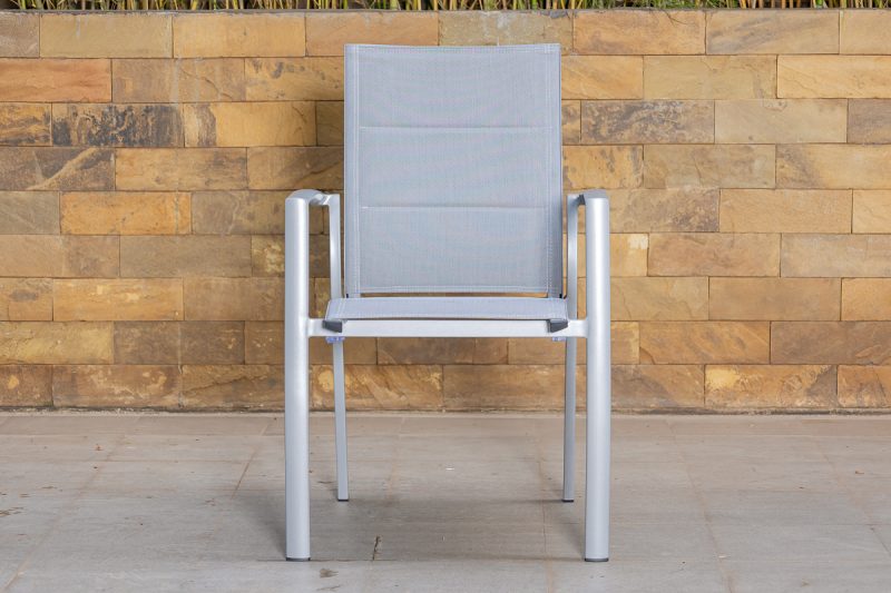 nod outdoor dining table + 6 chairs (copy)