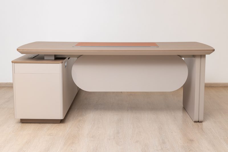 51mhs022 - executive desk