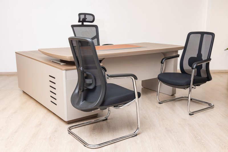 51mhs022 - executive desk
